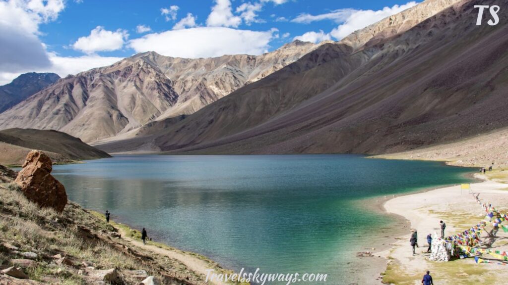 chandratal-lake-moon-lake-of-the-himalayas
