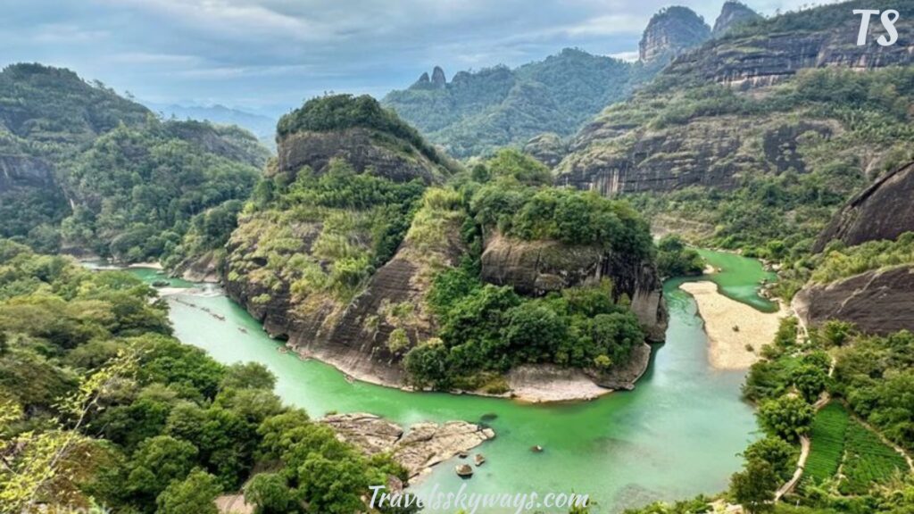discover-fujian-province-wuyi-mountain-wuyishan